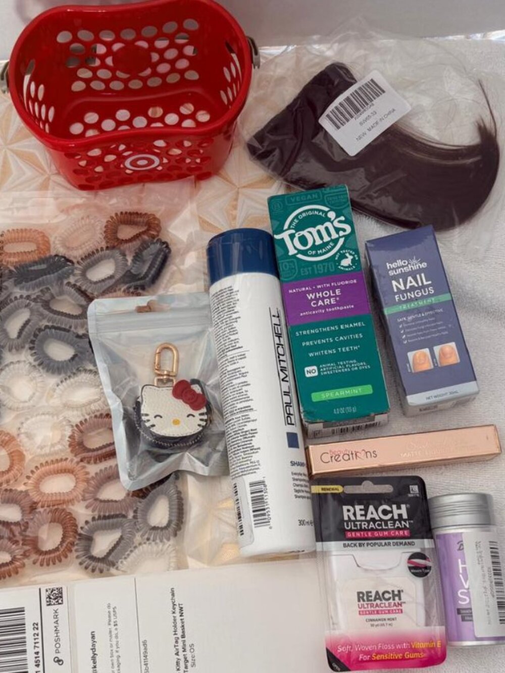 Mystery Bundle with Target Mini Basket & Hello Kitty AirTag Holder Keychain - Picture 8 of 12